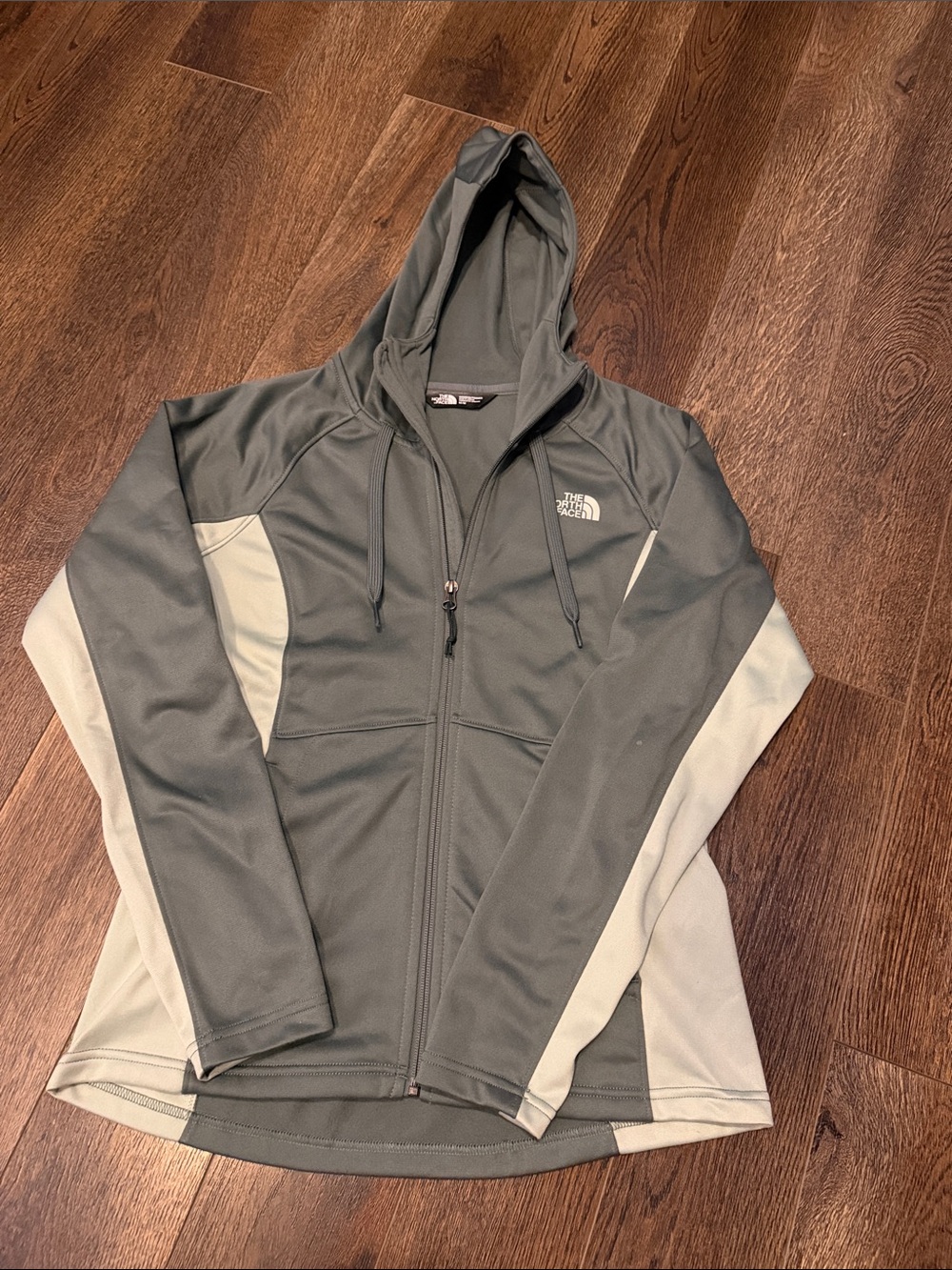 Women’s North Face hoodie